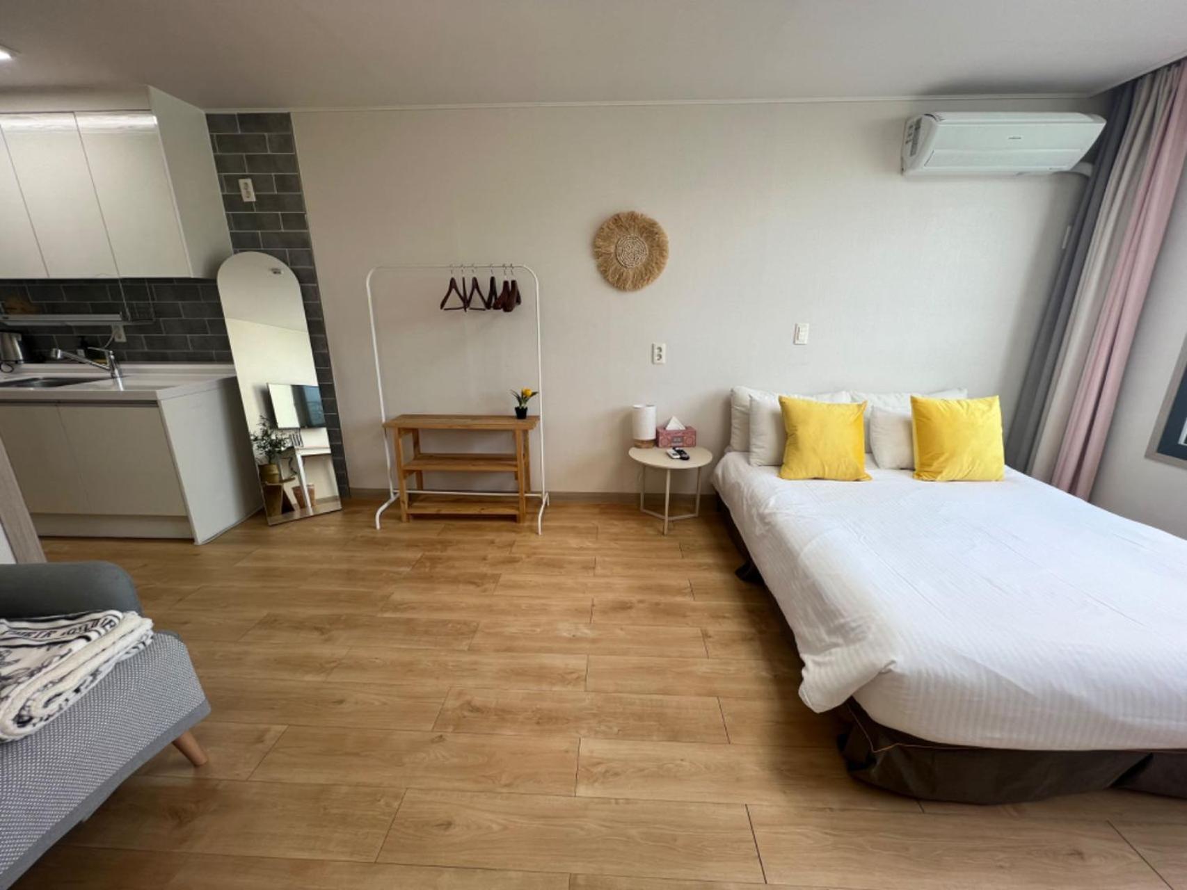 Appartement Living In Jeju Island Extérieur photo